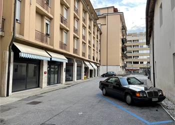 Commercial Premises / Showrooms for Sale in Conegliano